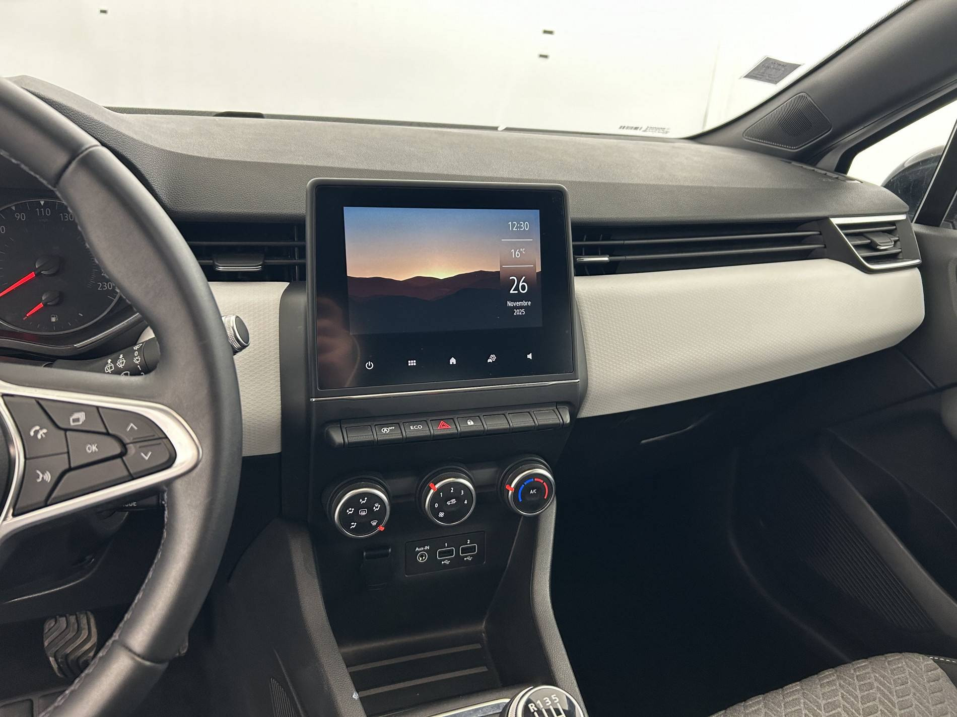 Vente en ligne Renault Clio 5 Clio TCe 100 GPL - 21 au prix de 13 490 €