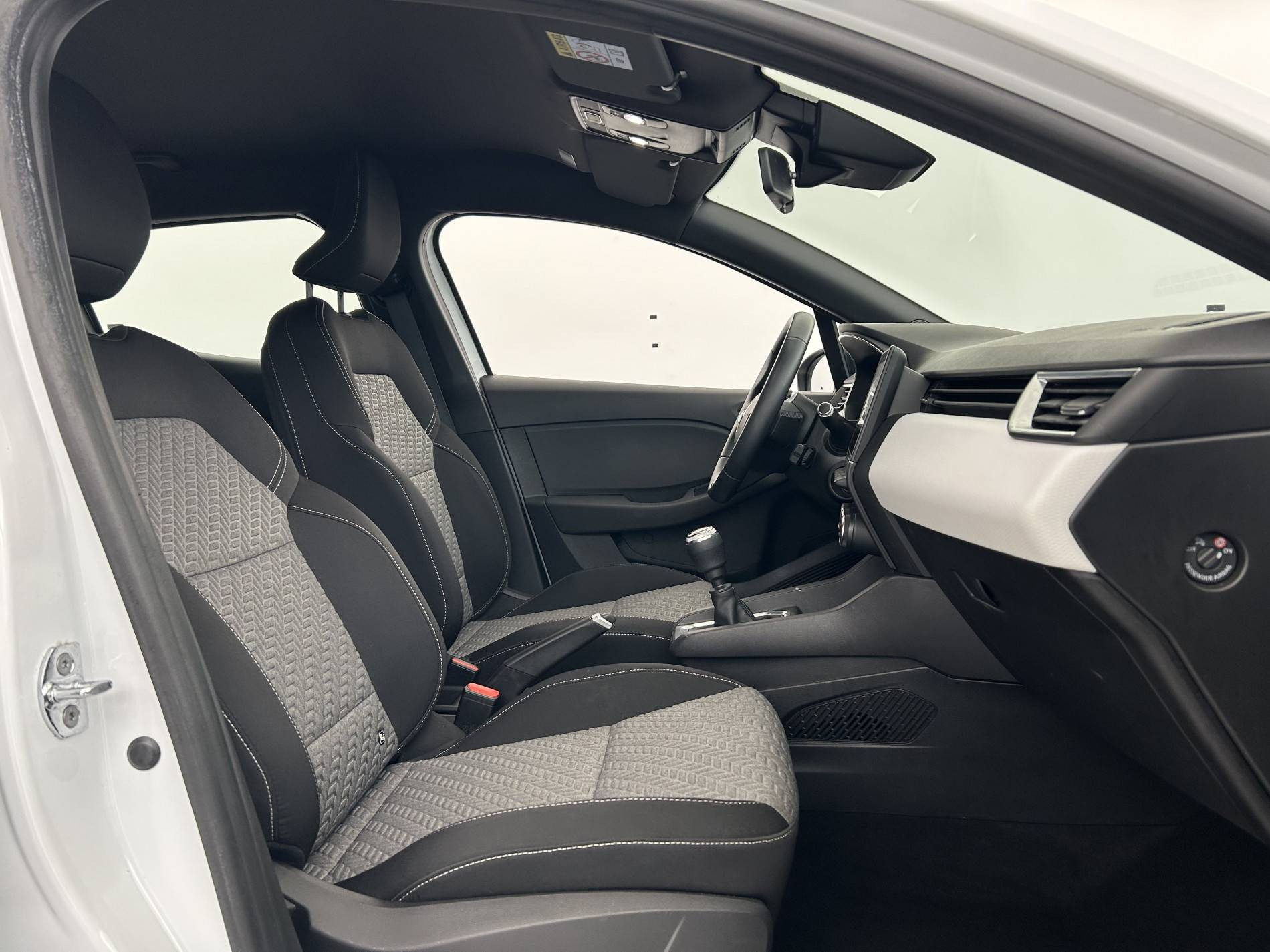 Vente en ligne Renault Clio 5 Clio TCe 100 GPL - 21 au prix de 13 490 €