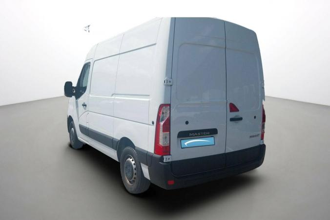 Vente en ligne Renault Master Fourgon MASTER FGN TRAC F3300 L1H2 BLUE DCI 150 au prix de 25 870 €