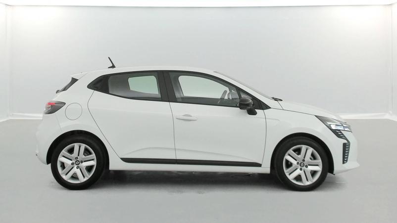 Vente en ligne Renault Clio 5 Clio Blue dCi 100 ch GSR2 au prix de 17 970 €