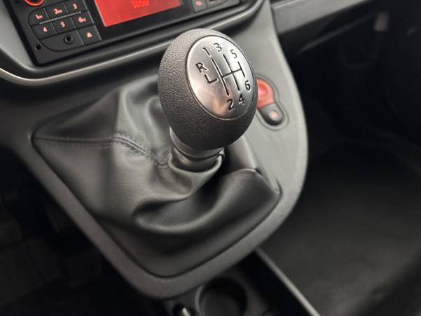Vente en ligne Renault Kangoo Express  BLUE DCI 80 au prix de 11 970 €