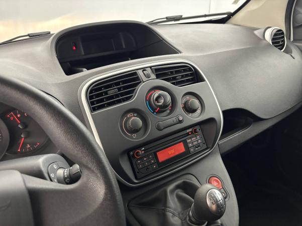 Vente en ligne Renault Kangoo Express  BLUE DCI 80 au prix de 11 970 €