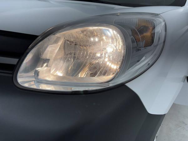 Vente en ligne Renault Kangoo Express  BLUE DCI 80 au prix de 11 970 €
