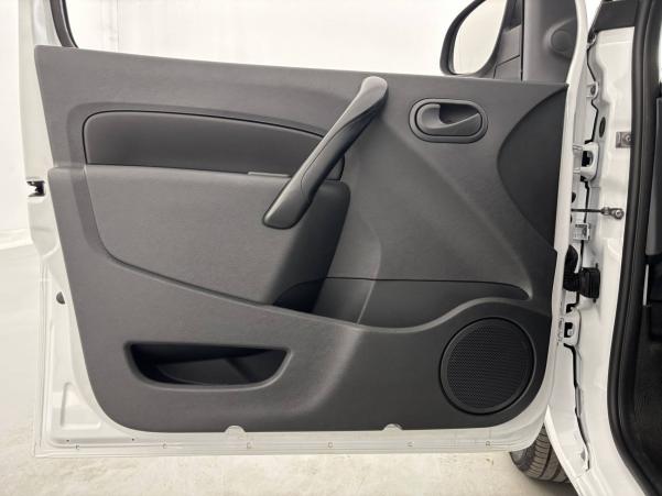 Vente en ligne Renault Kangoo Express  BLUE DCI 80 au prix de 11 970 €