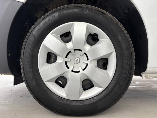 Vente en ligne Renault Kangoo Express  BLUE DCI 80 au prix de 11 970 €
