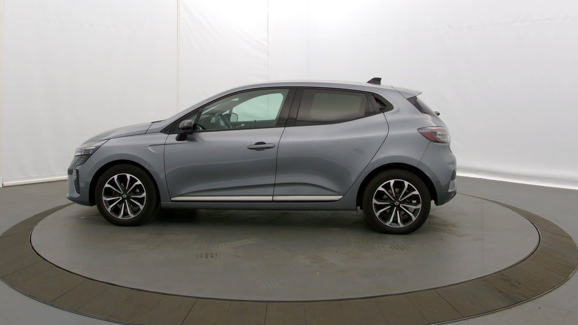 Vente en ligne Renault Clio 5 Clio Eco-G 100 ch GSR2 au prix de 16 990 €