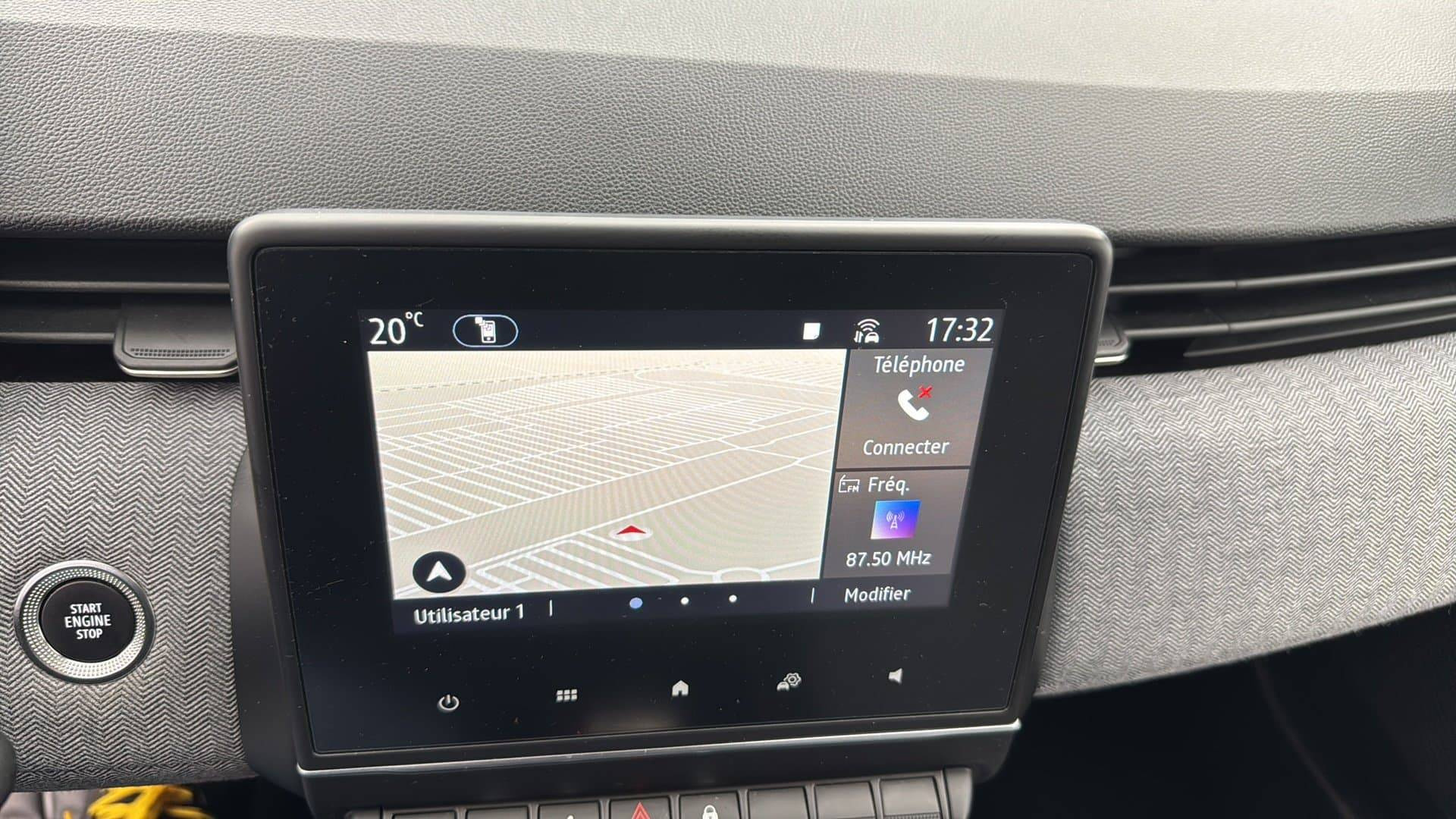 Vente en ligne Renault Clio 5 Clio Eco-G 100 ch GSR2 au prix de 16 990 €