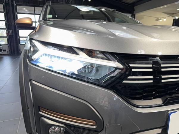 Vente en ligne Dacia Jogger  Hybrid 140 7 places au prix de 25 570 €