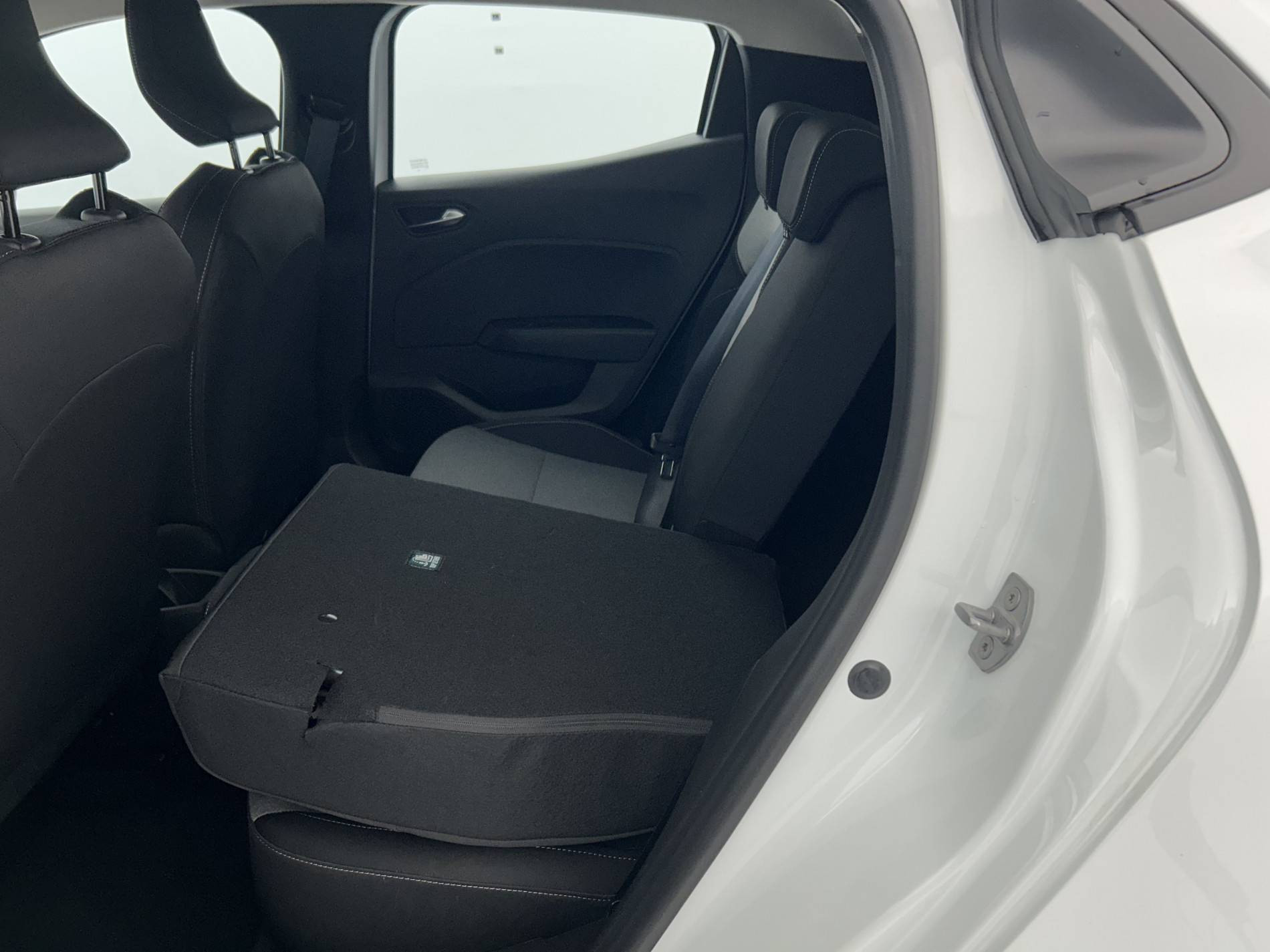 Vente en ligne Renault Clio 5 Clio TCe 90 ch GSR2 au prix de 16 990 €