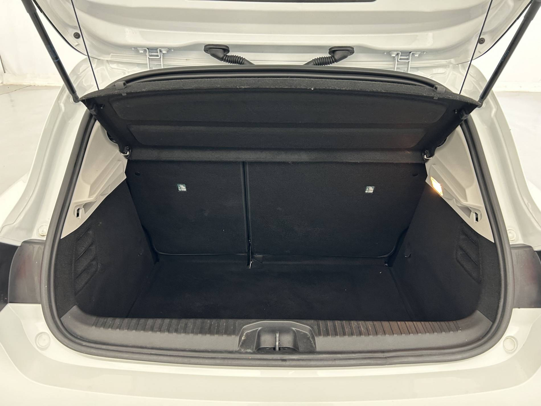 Vente en ligne Renault Clio 5 Clio TCe 90 - 21N au prix de 14 390 €