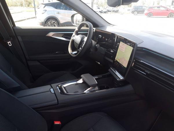 Vente en ligne Renault Espace Espace E-Tech full hybrid 200 5pl au prix de 45 490 €