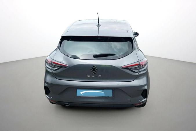 Vente en ligne Renault Clio 5 Clio TCe 90 au prix de 16 570 €