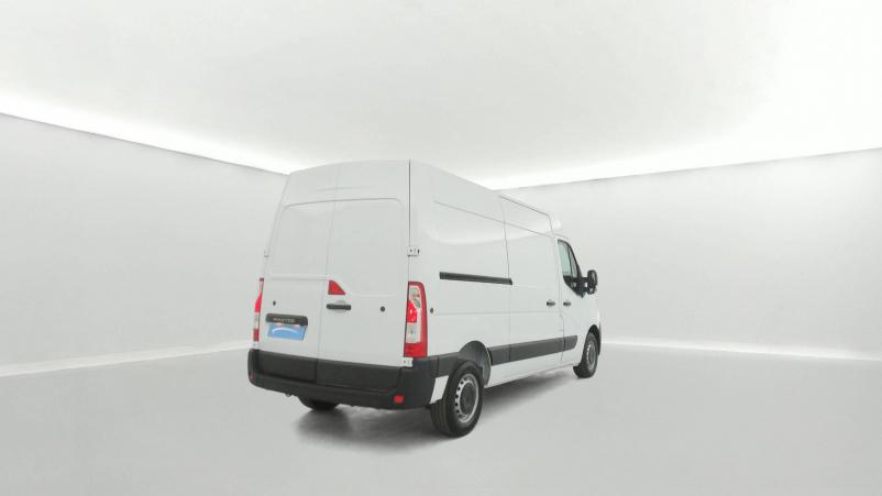Vente en ligne Renault Master Fourgon MASTER FGN TRAC F3300 L2H2 BLUE DCI 135 au prix de 22 970 €