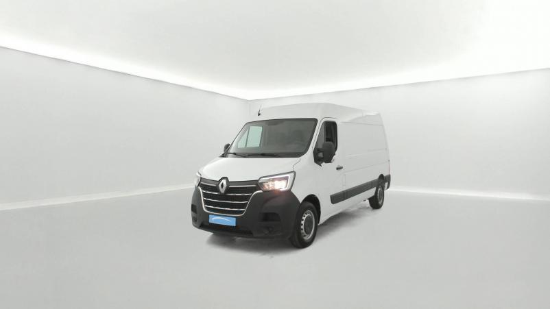 Vente en ligne Renault Master Fourgon MASTER FGN TRAC F3300 L2H2 BLUE DCI 135 au prix de 22 970 €