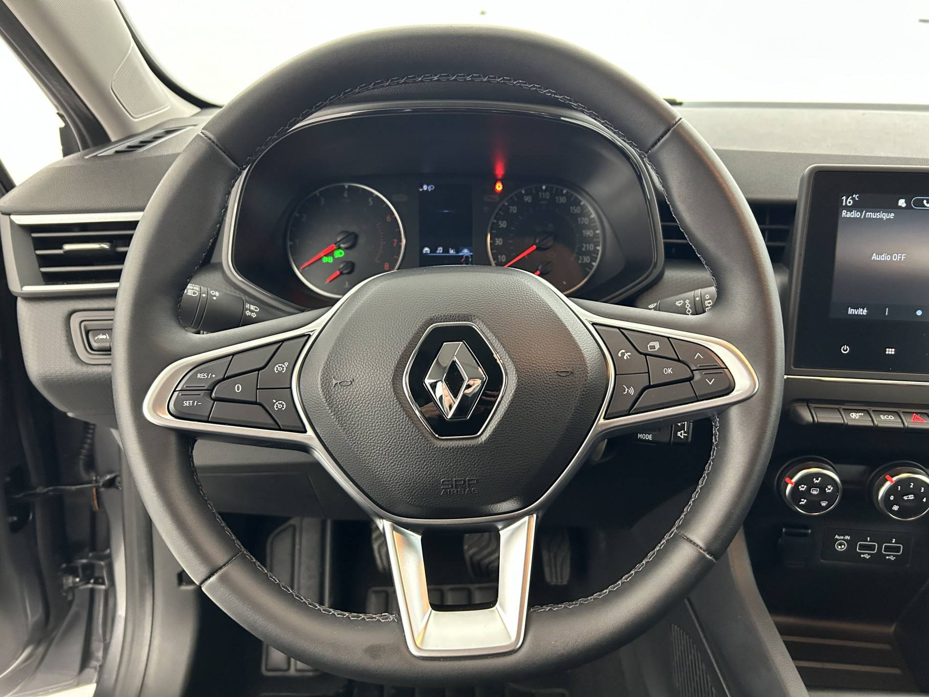 Vente en ligne Renault Clio 5 Clio TCe 90 au prix de 14 490 €