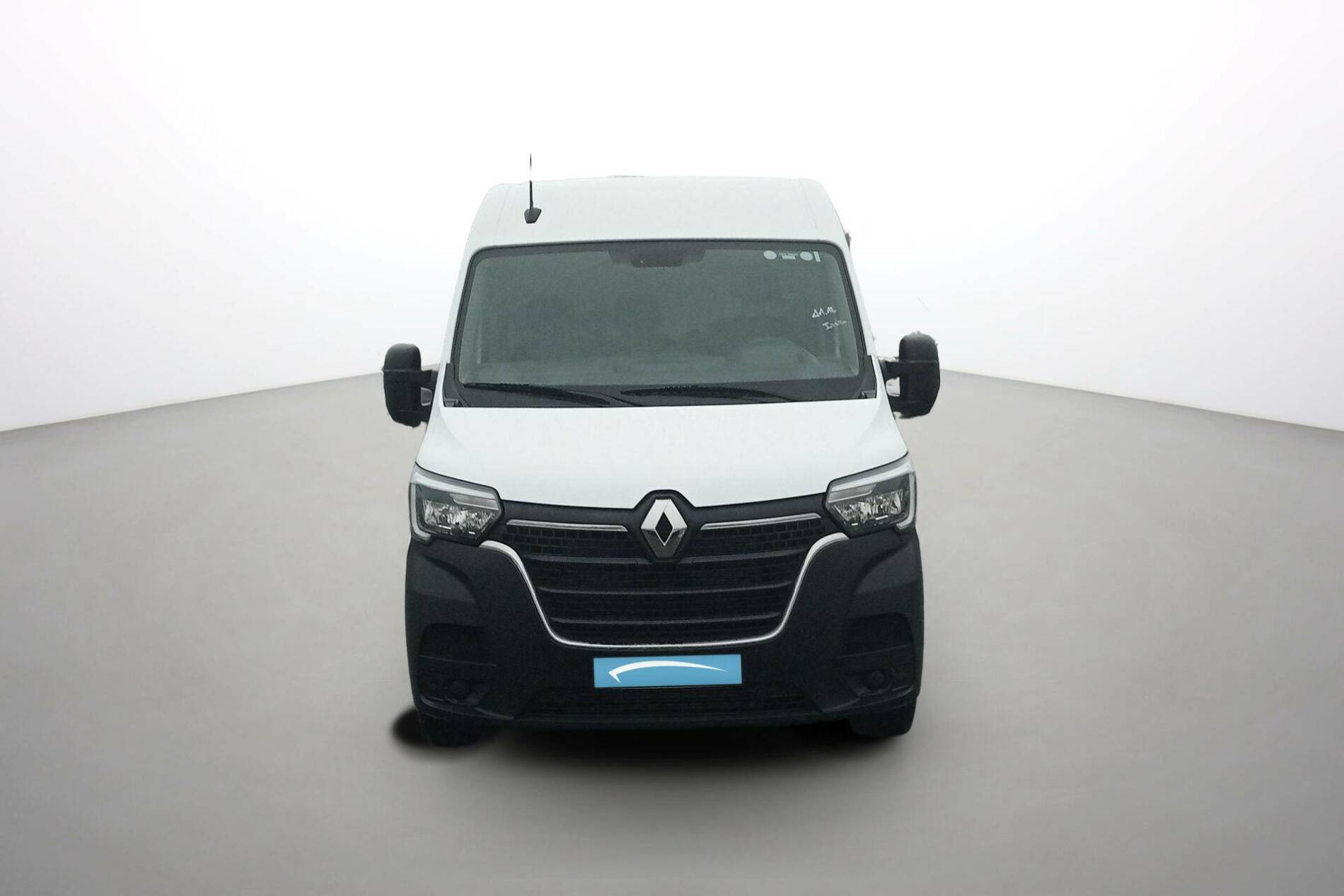 Vente en ligne Renault Master Fourgon   L2H2 BLUE DCI 135 au prix de 28 890 €