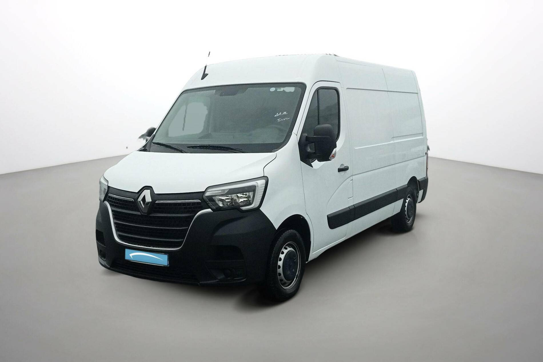 Renault Master Fourgon   L2H2 BLUE DCI 135 occasion de 2024 en vente à Quimper