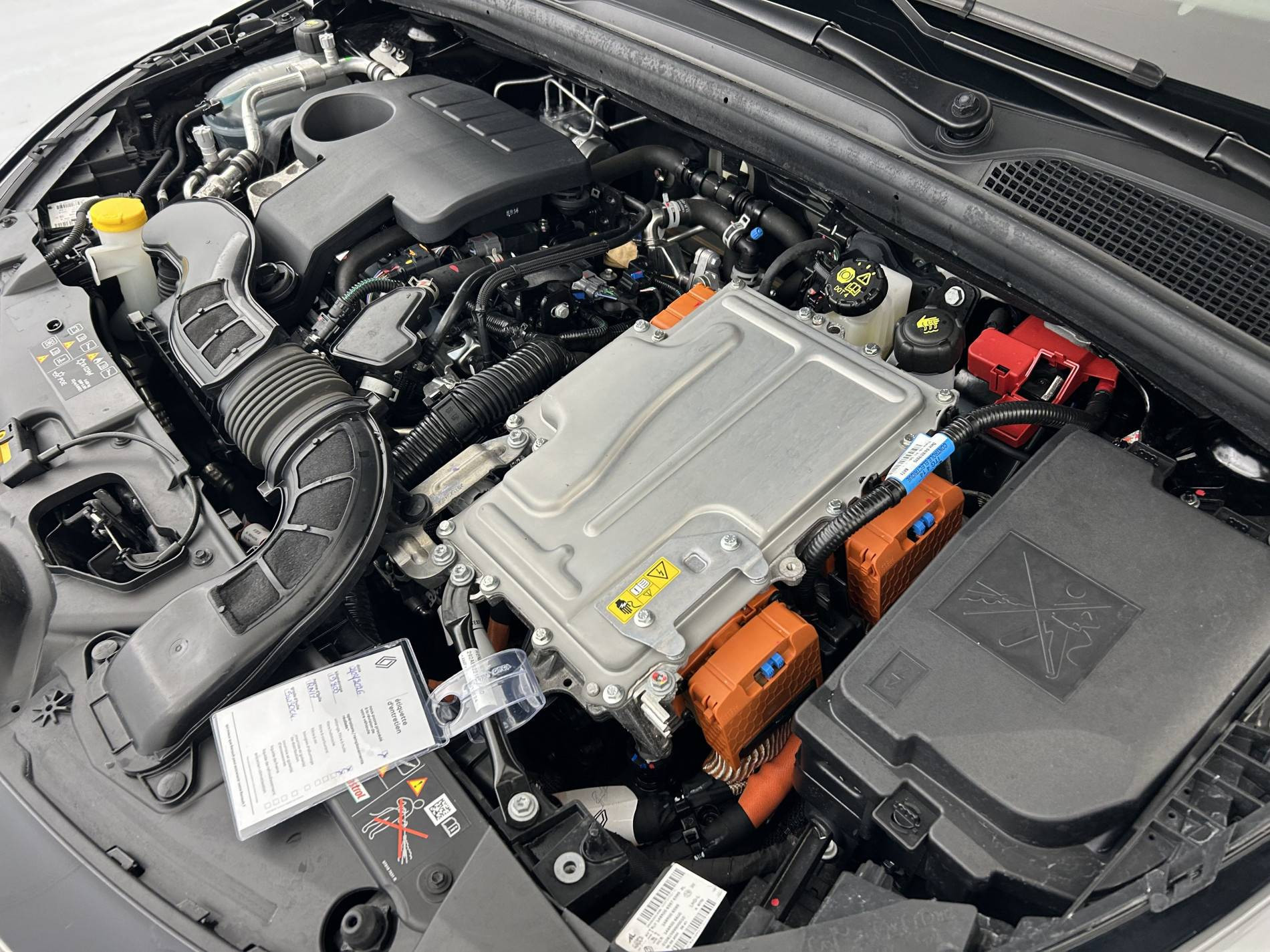 Vente en ligne Renault Clio 5 Clio E-Tech full hybrid 145 ch GSR2 au prix de 19 990 €