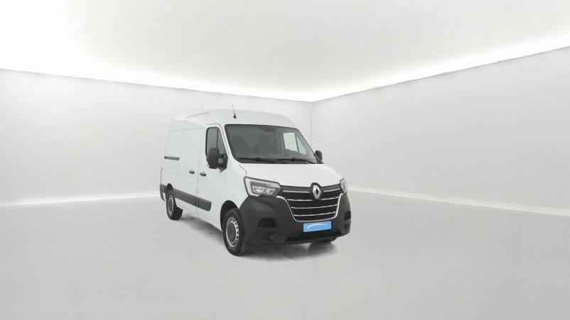 Vente en ligne Renault Master Fourgon MASTER FGN TRAC F3300 L1H2 BLUE DCI 135 au prix de 23 970 €