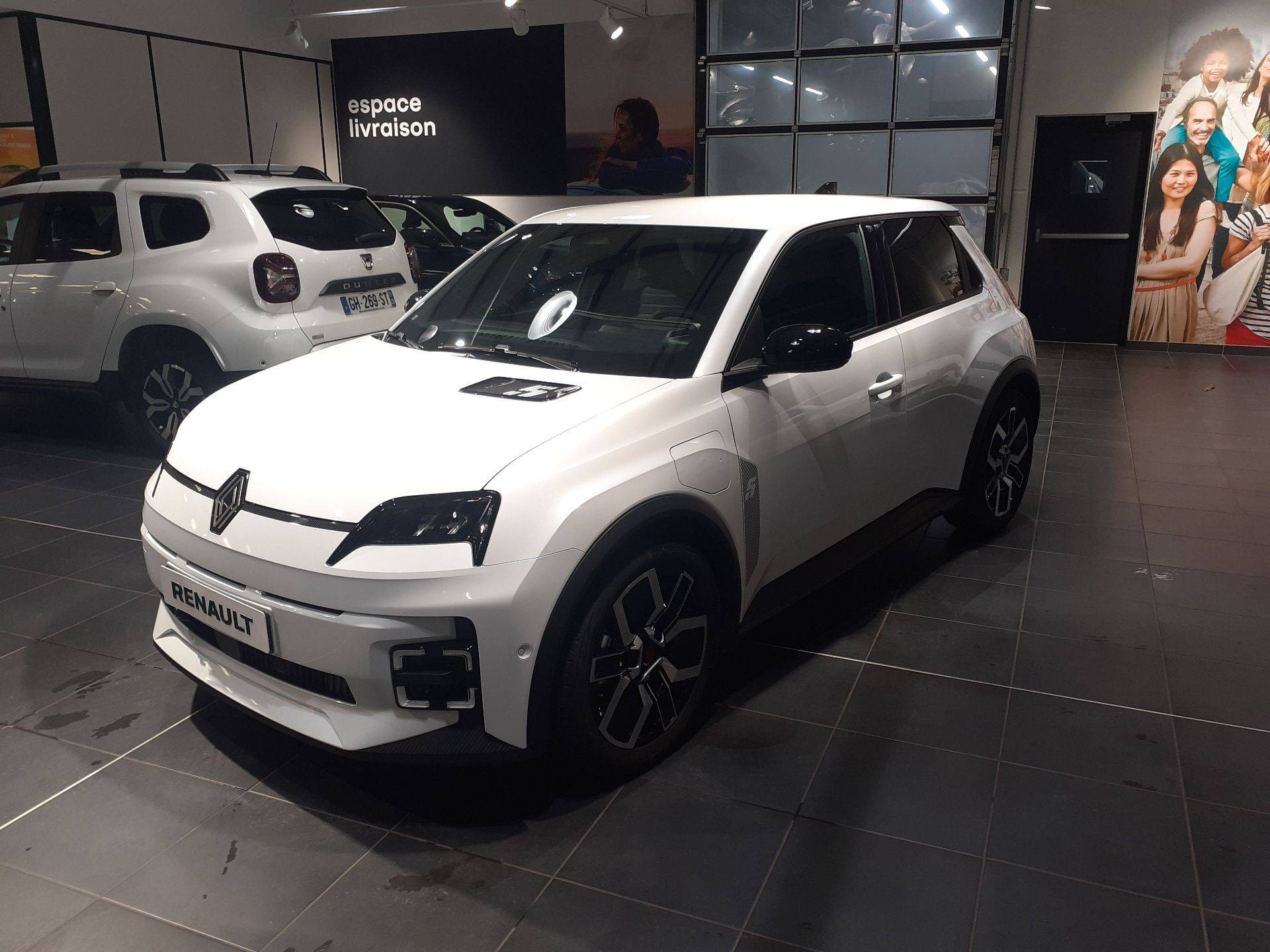 Renault R5 E-Tech  120 ch autonomie urbaine occasion de 2025 en vente à Quimper