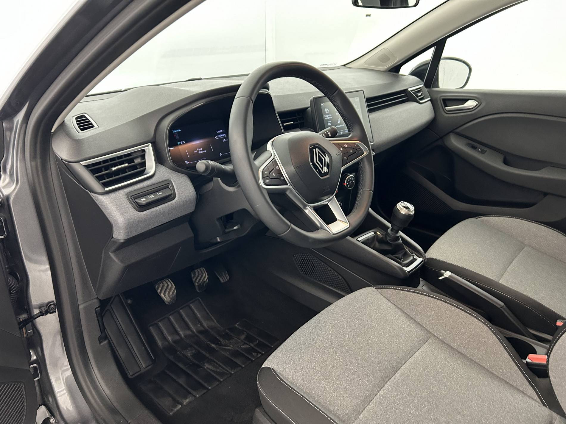 Vente en ligne Renault Clio 5 Clio TCe 90 au prix de 15 990 €