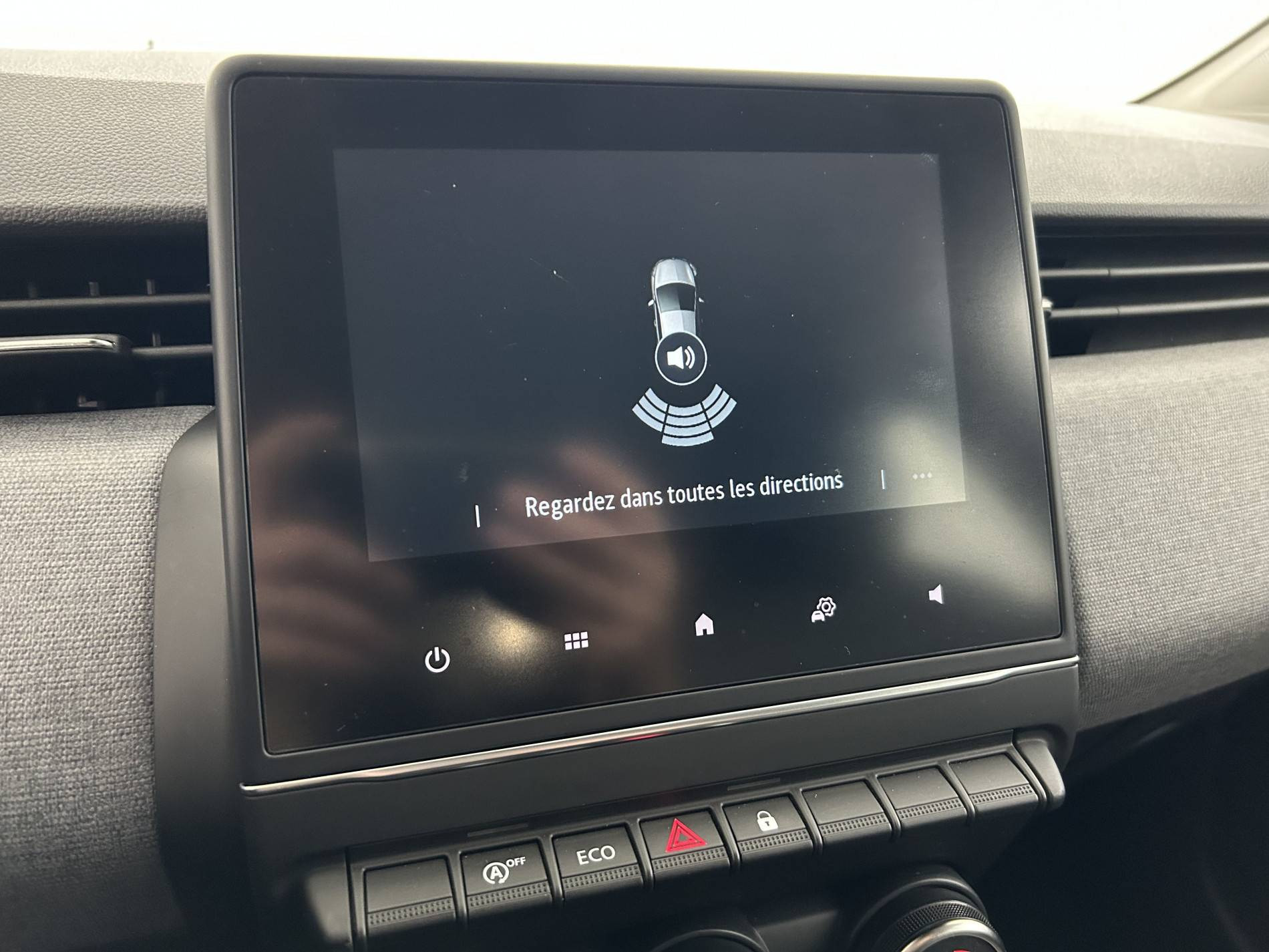 Vente en ligne Renault Clio 5 Clio TCe 90 au prix de 15 990 €