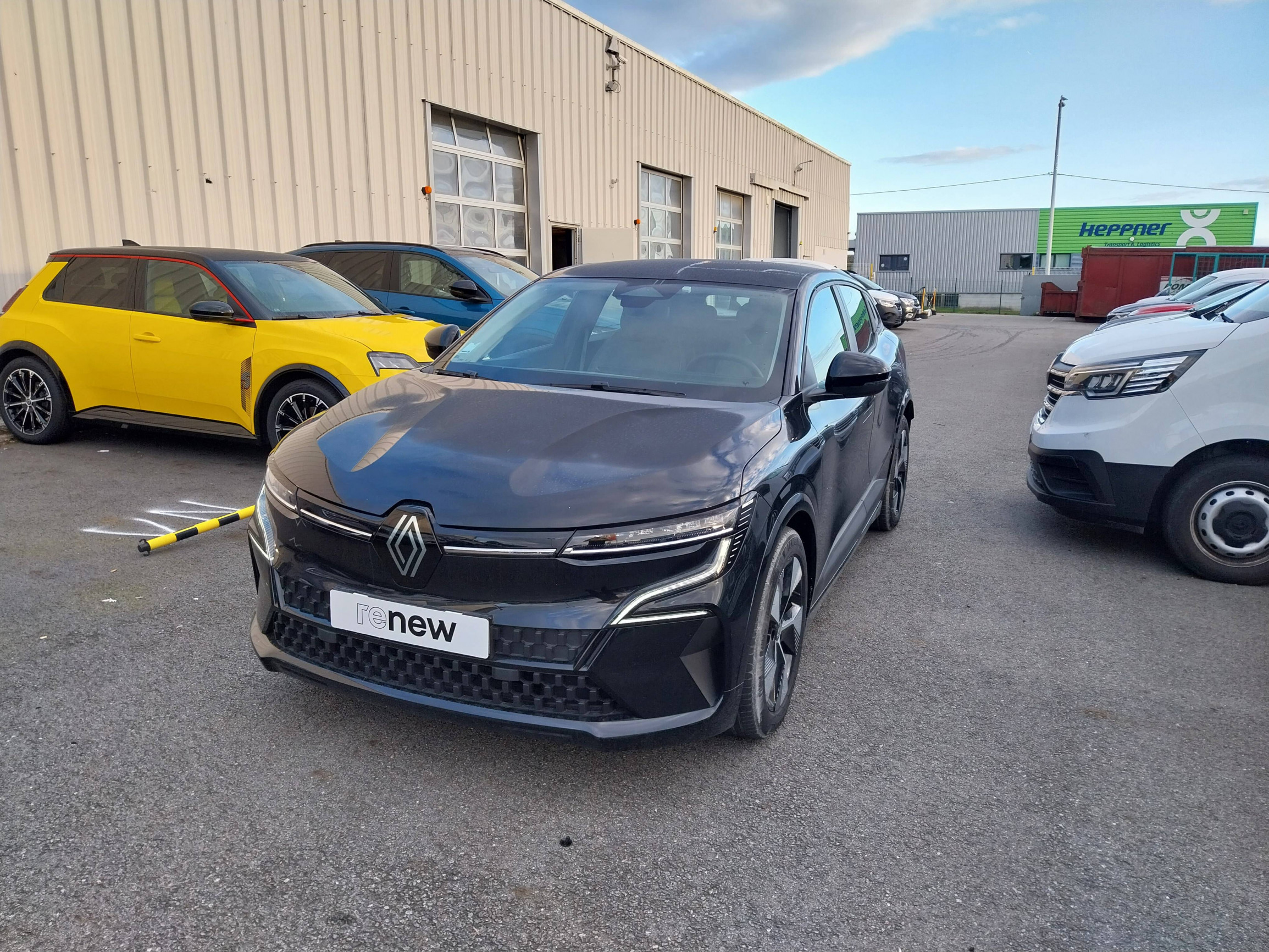 Vente en ligne Renault Megane E-Tech  EV40 130ch standard charge au prix de 20 990 €