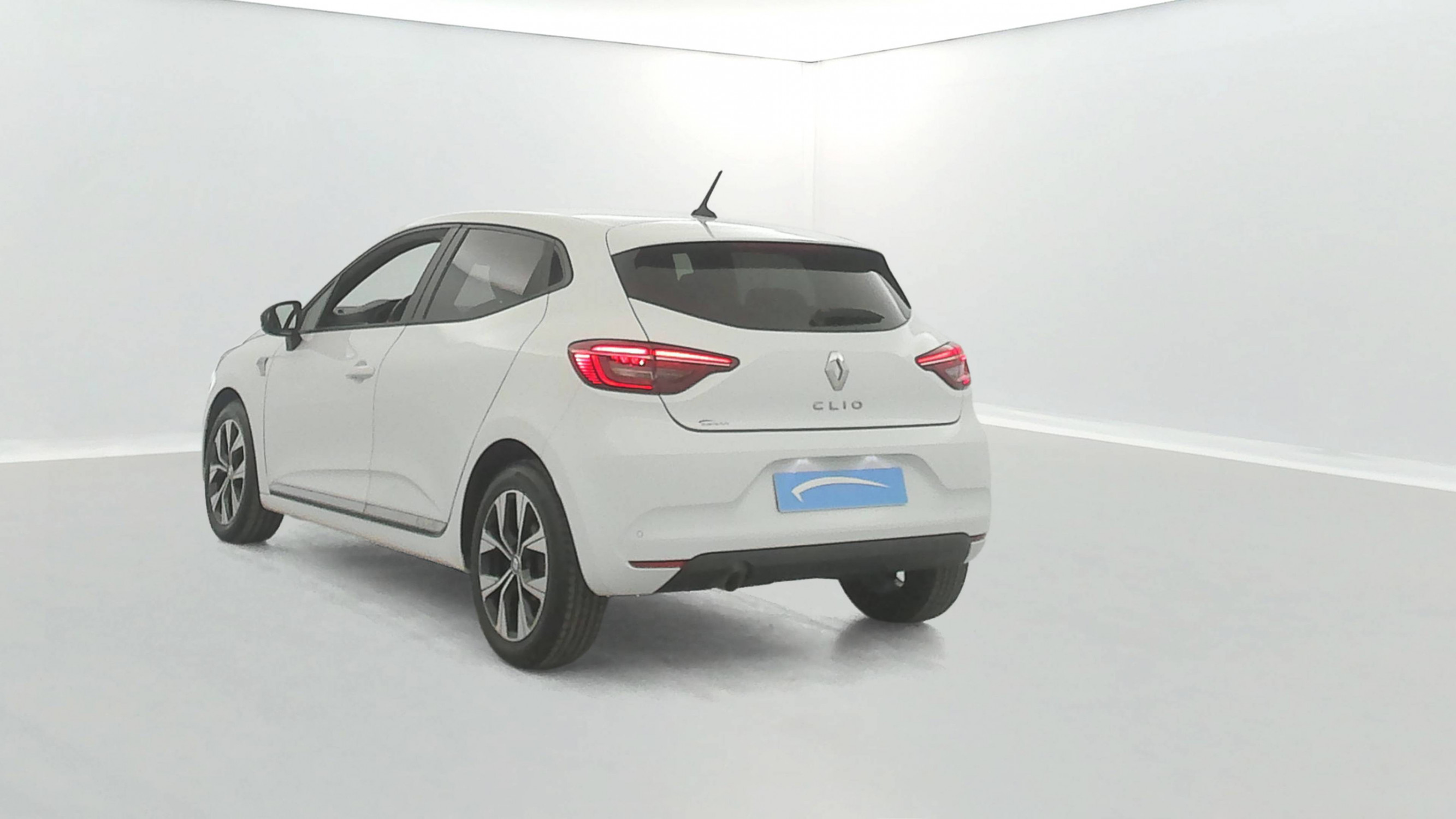 Vente en ligne Renault Clio 5 Clio TCe 90 - 21N au prix de 13 890 €