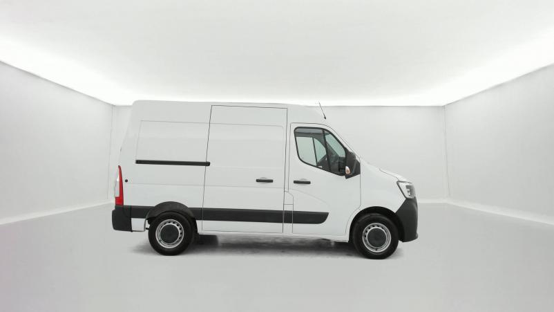 Vente en ligne Renault Master 3 Fourgon MASTER FGN TRAC F3300 L1H2 BLUE DCI 135 au prix de 23 770 €