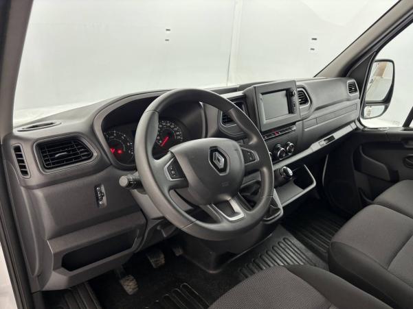 Vente en ligne Renault Master 3 Fourgon MASTER FGN TRAC F3300 L1H2 BLUE DCI 135 au prix de 23 770 €