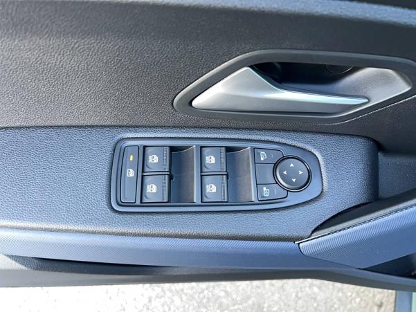 Vente en ligne Dacia Duster  Mild Hybrid 130 4x4 au prix de 28 190 €