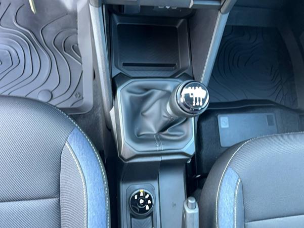 Vente en ligne Dacia Duster  Mild Hybrid 130 4x4 au prix de 28 190 €