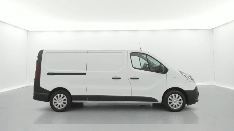 Vente en ligne Renault Trafic 3 Fourgon TRAFIC FGN L2H1 1300 KG DCI 120 au prix de 21 990 €