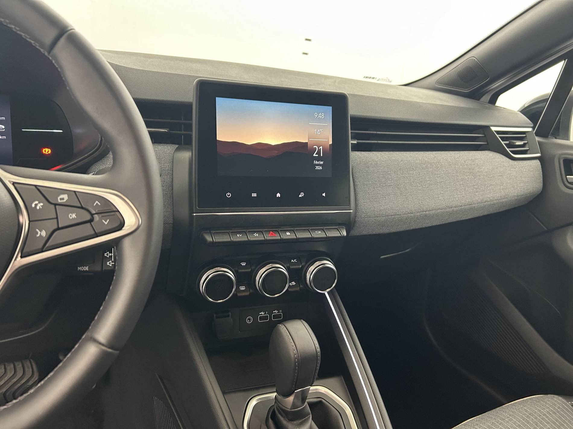 Vente en ligne Renault Clio 5 Clio E-Tech full hybrid 145 ch GSR2 au prix de 20 890 €