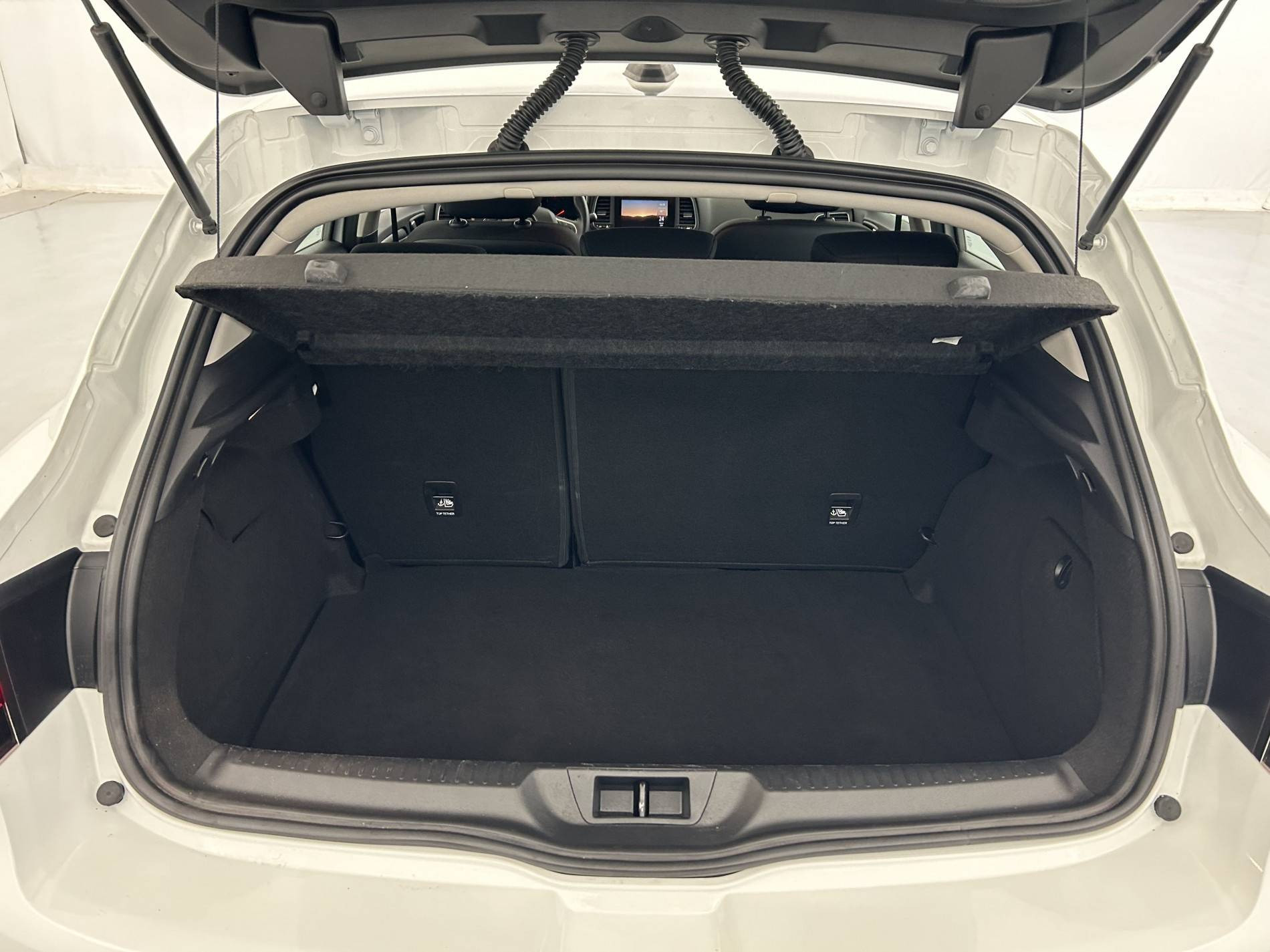 Vente en ligne Renault Megane 4 Mégane IV Berline Blue dCi 115 - 21B au prix de 13 990 €