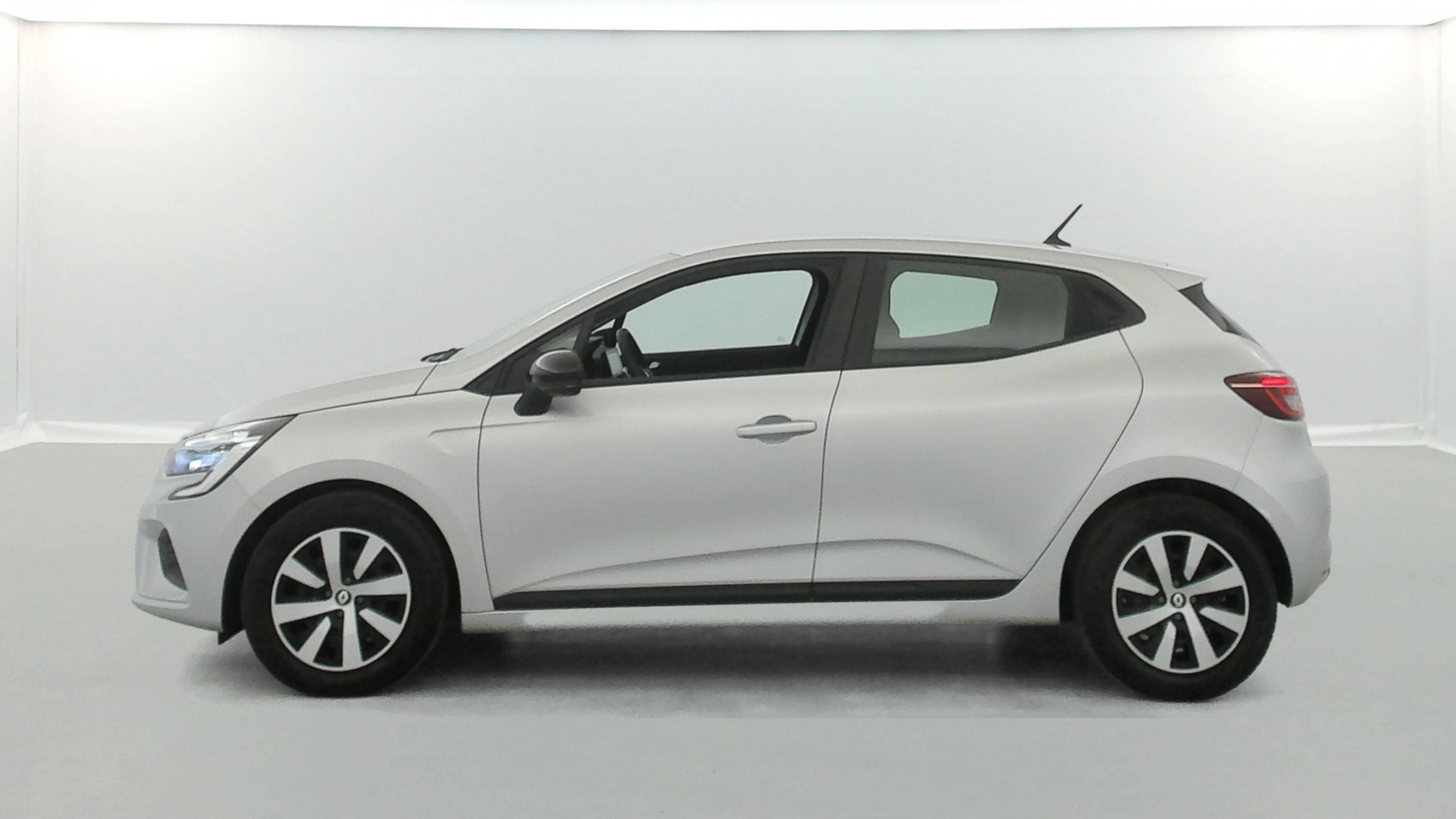 Vente en ligne Renault Clio 5 Clio TCe 90 au prix de 14 990 €