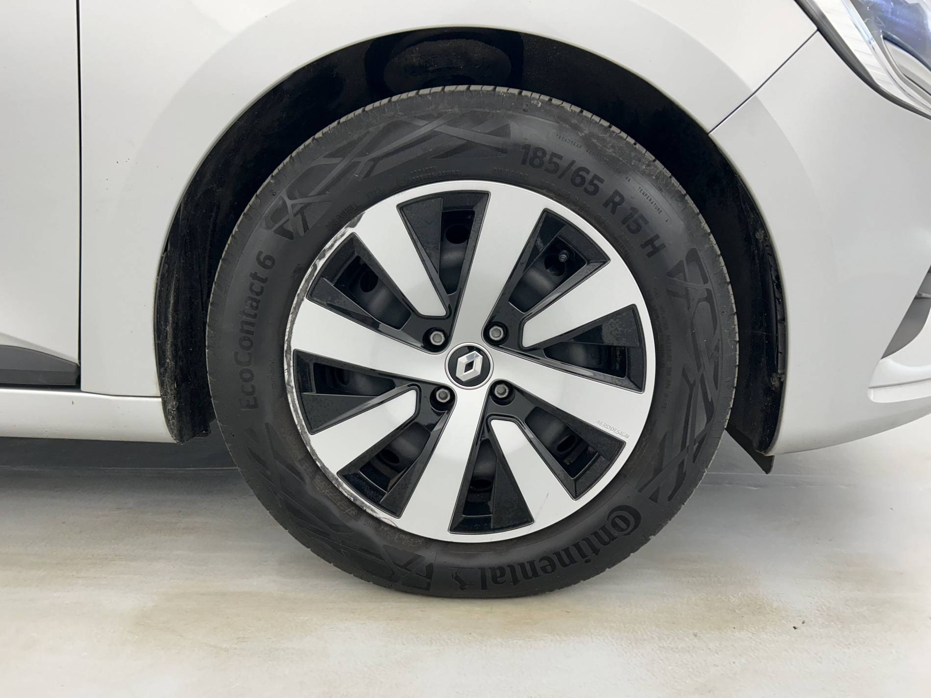 Vente en ligne Renault Clio 5 Clio TCe 90 au prix de 14 990 €