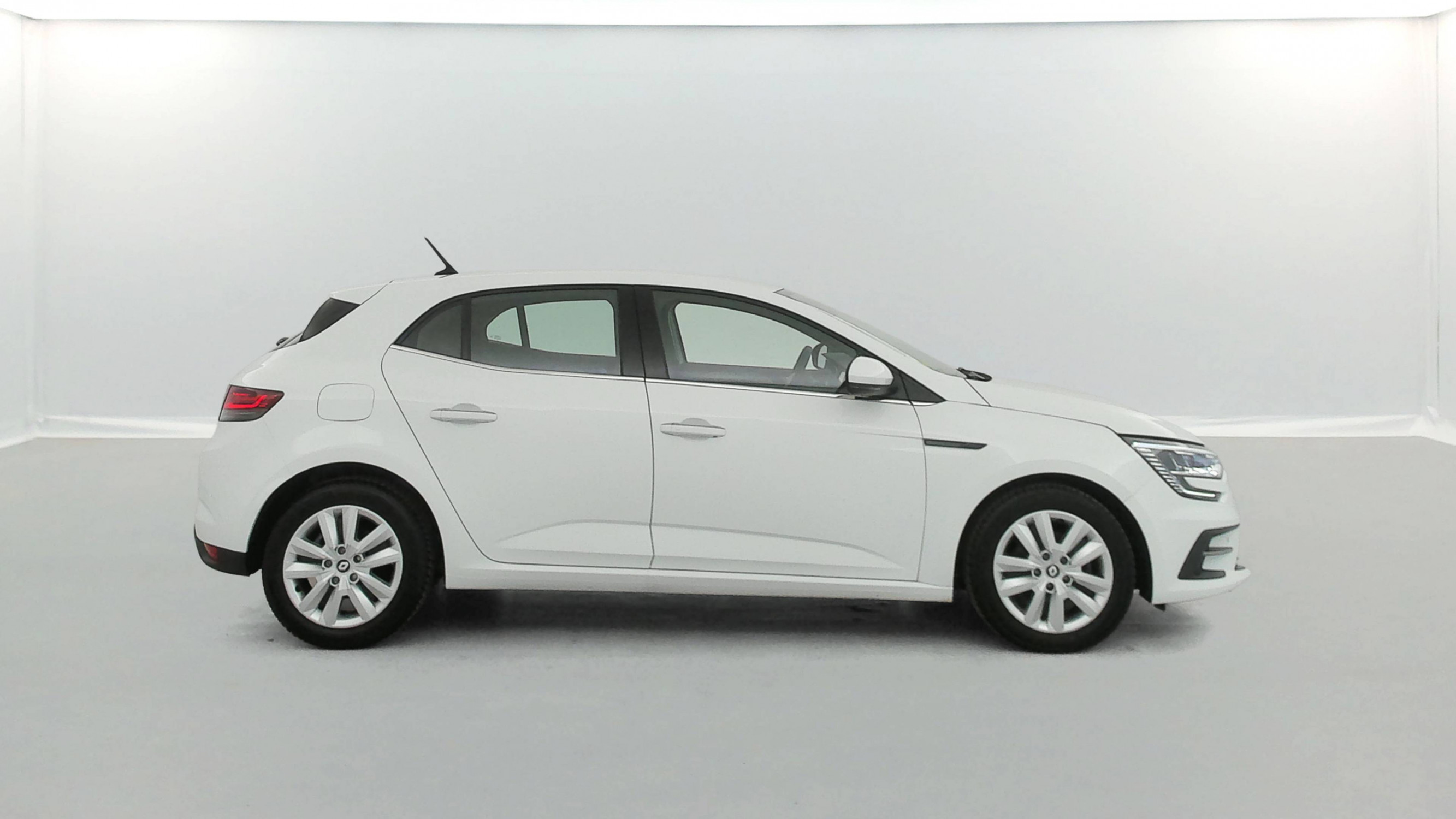 Vente en ligne Renault Megane 4 Mégane IV Berline Blue dCi 115 - 21B au prix de 13 990 €
