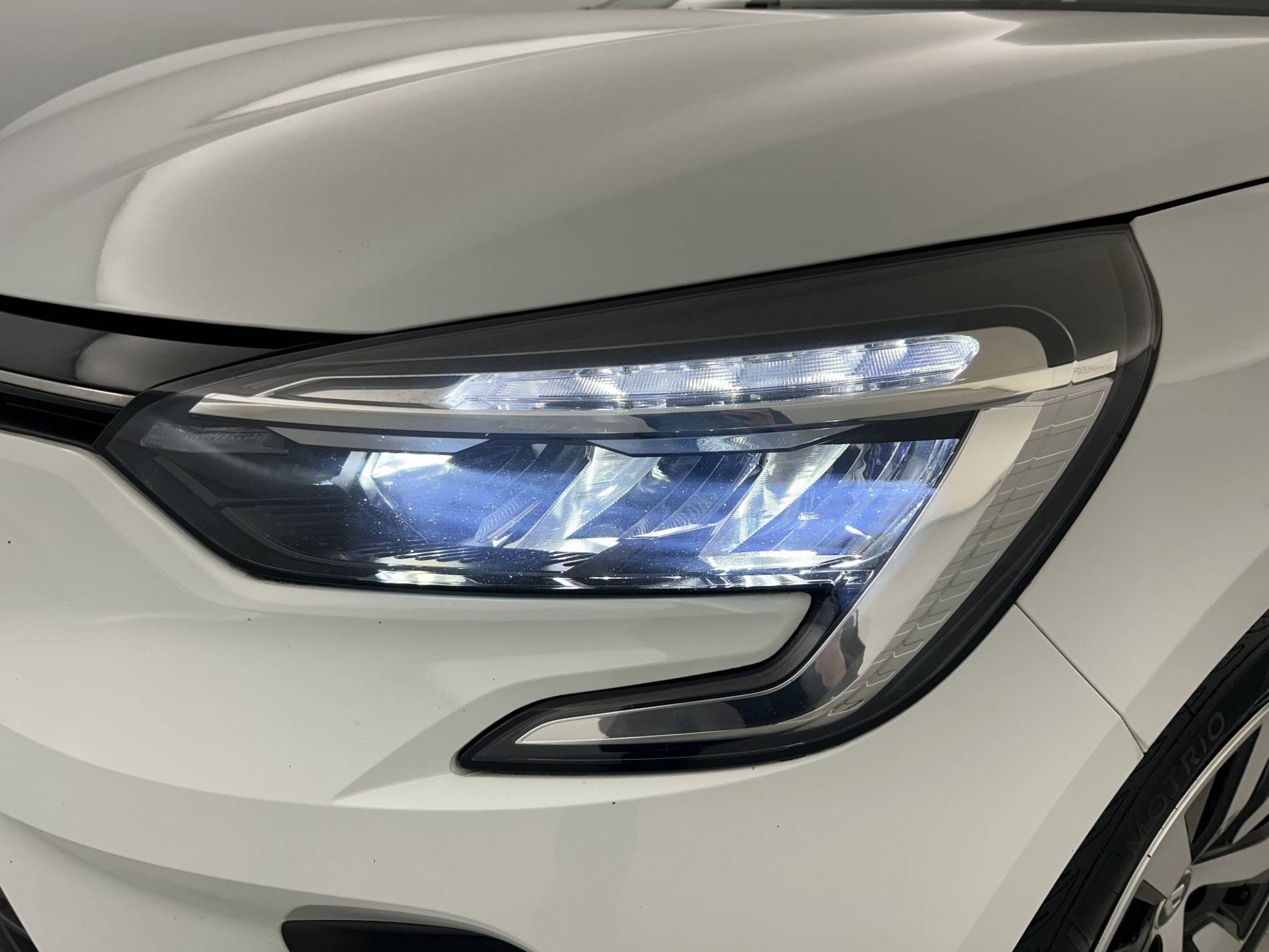 Vente en ligne Renault Clio 5 Clio TCe 90 au prix de 13 490 €