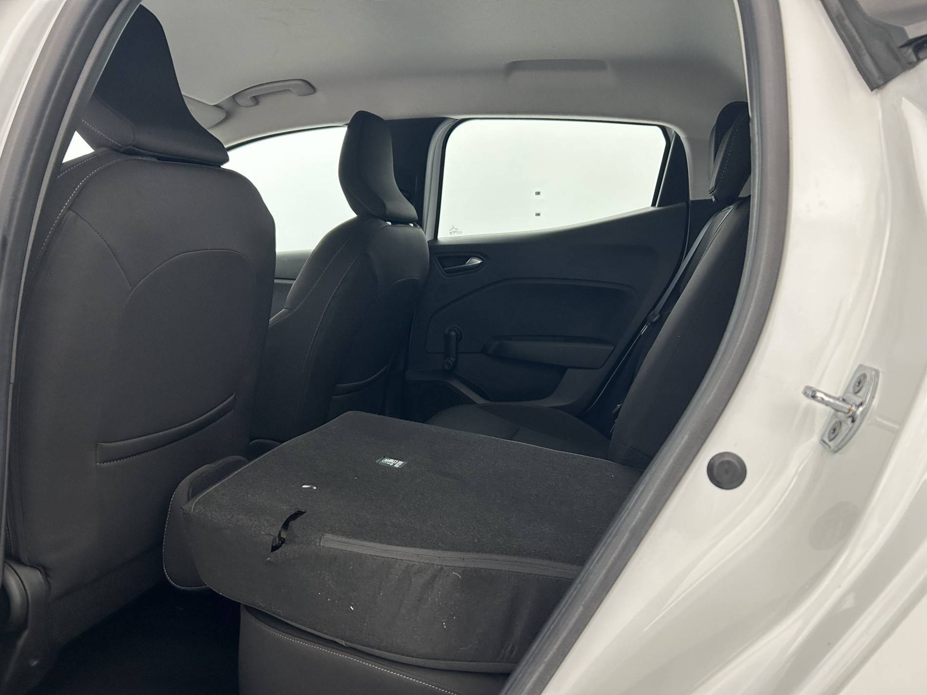 Vente en ligne Renault Clio 5 Clio TCe 90 au prix de 13 490 €