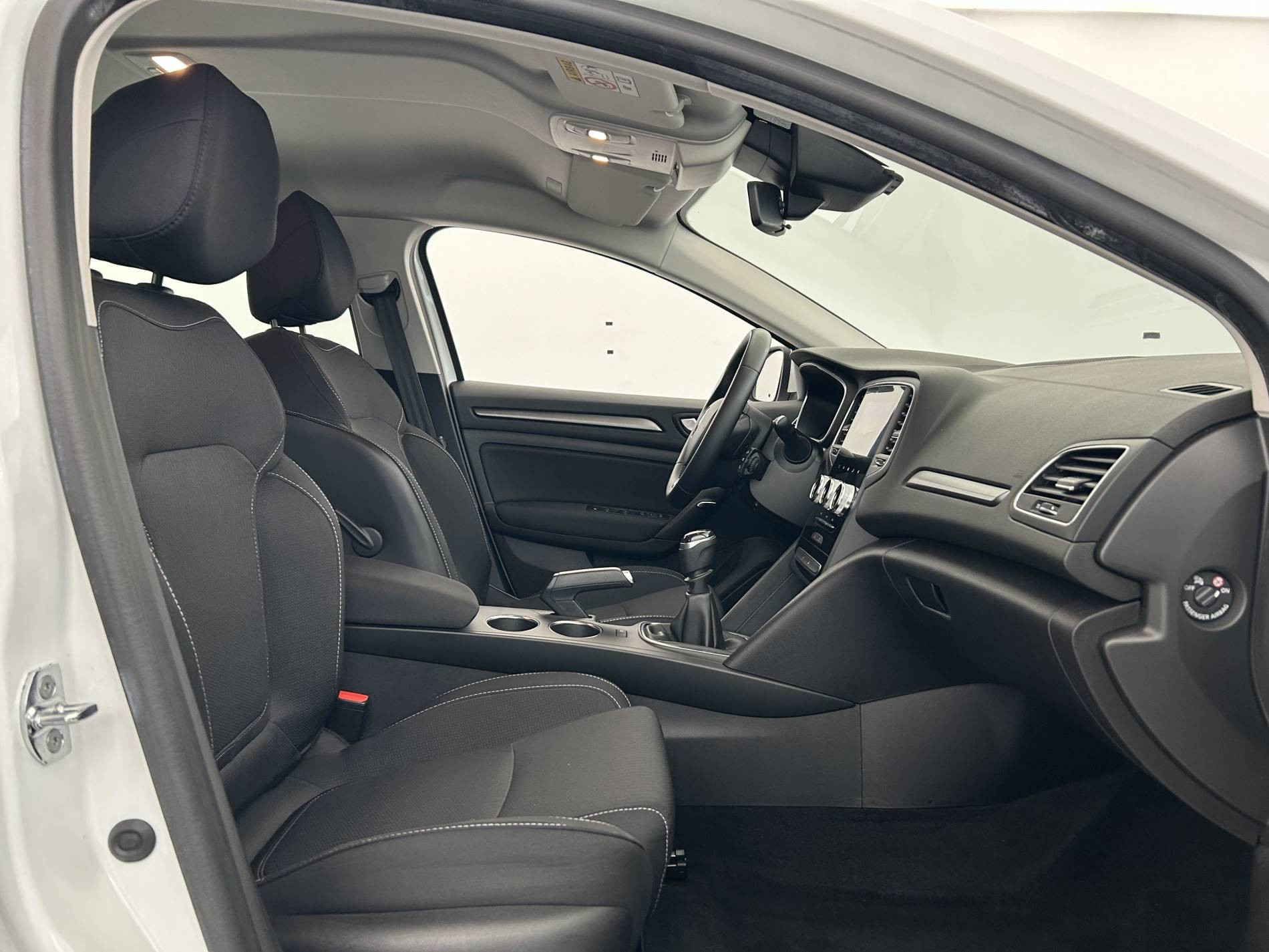 Vente en ligne Renault Megane 4 Mégane IV Berline Blue dCi 115 - 21B au prix de 13 990 €