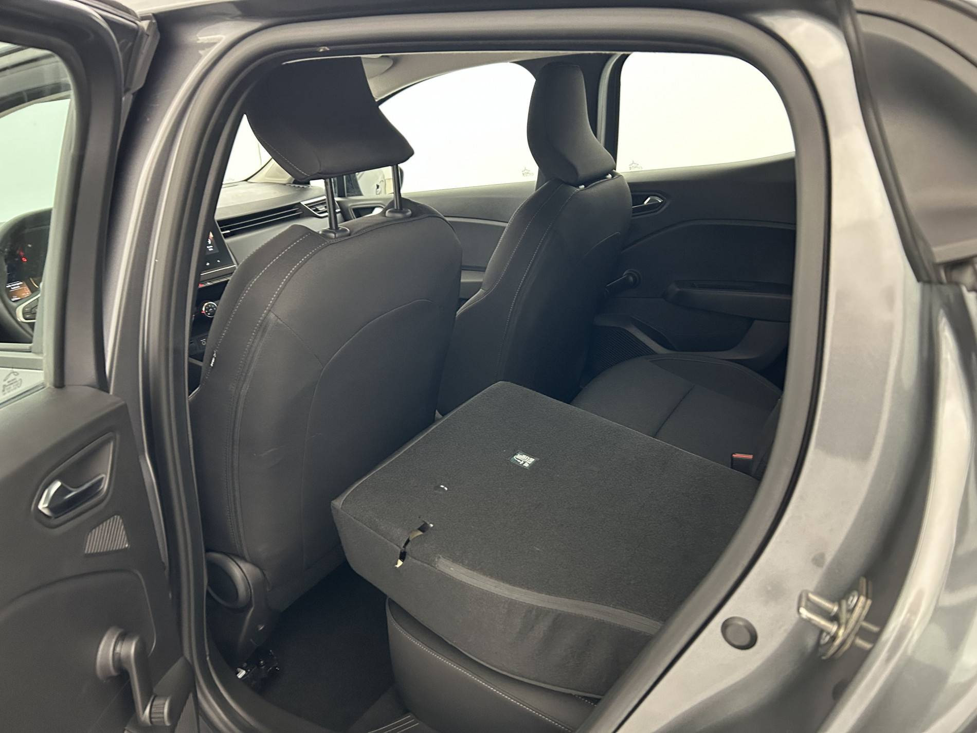 Vente en ligne Renault Clio 5 Clio TCe 90 au prix de 14 790 €