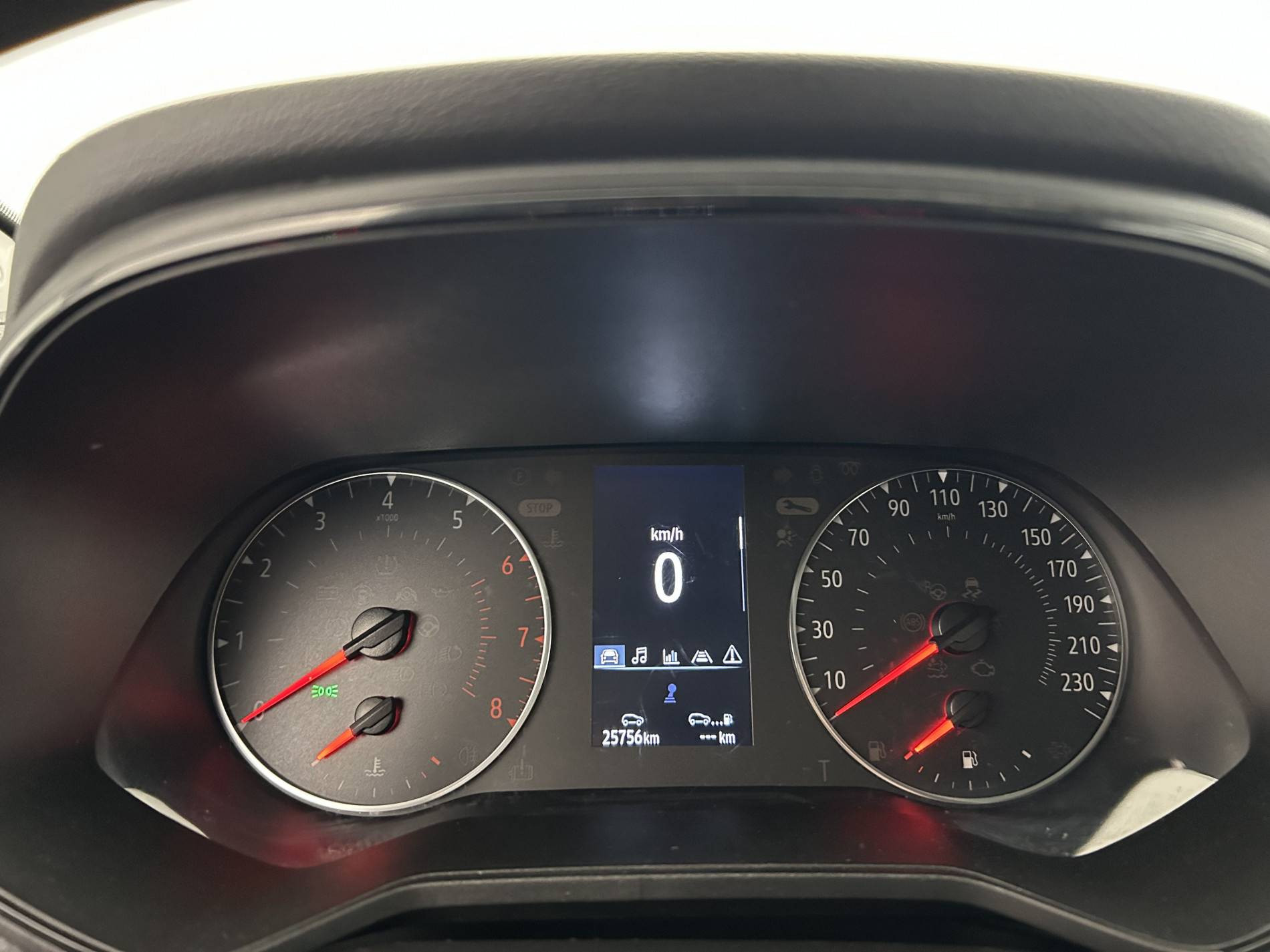 Vente en ligne Renault Clio 5 Clio TCe 90 au prix de 14 790 €