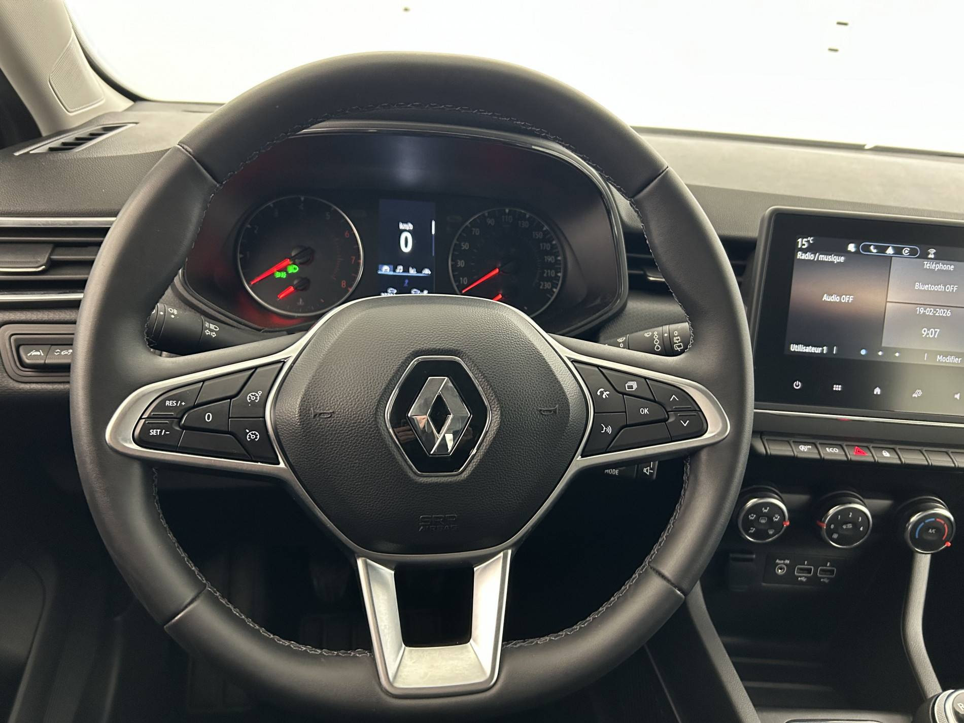 Vente en ligne Renault Clio 5 Clio TCe 90 au prix de 14 790 €