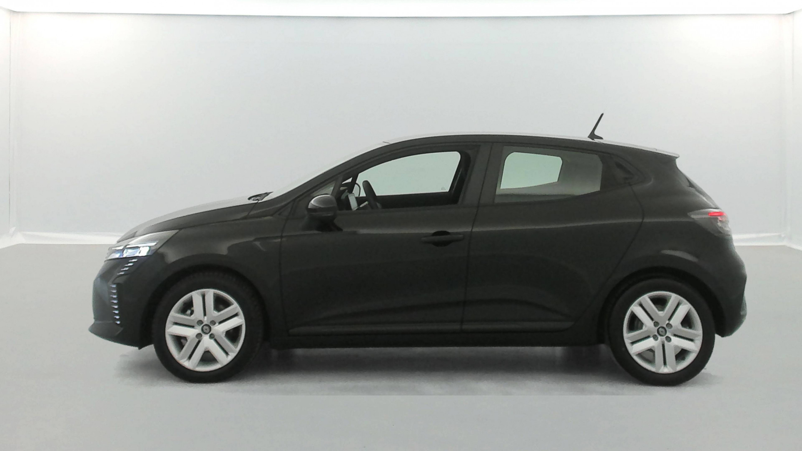 Vente en ligne Renault Clio 5 Clio E-Tech full hybrid 145 ch GSR2 au prix de 19 890 €