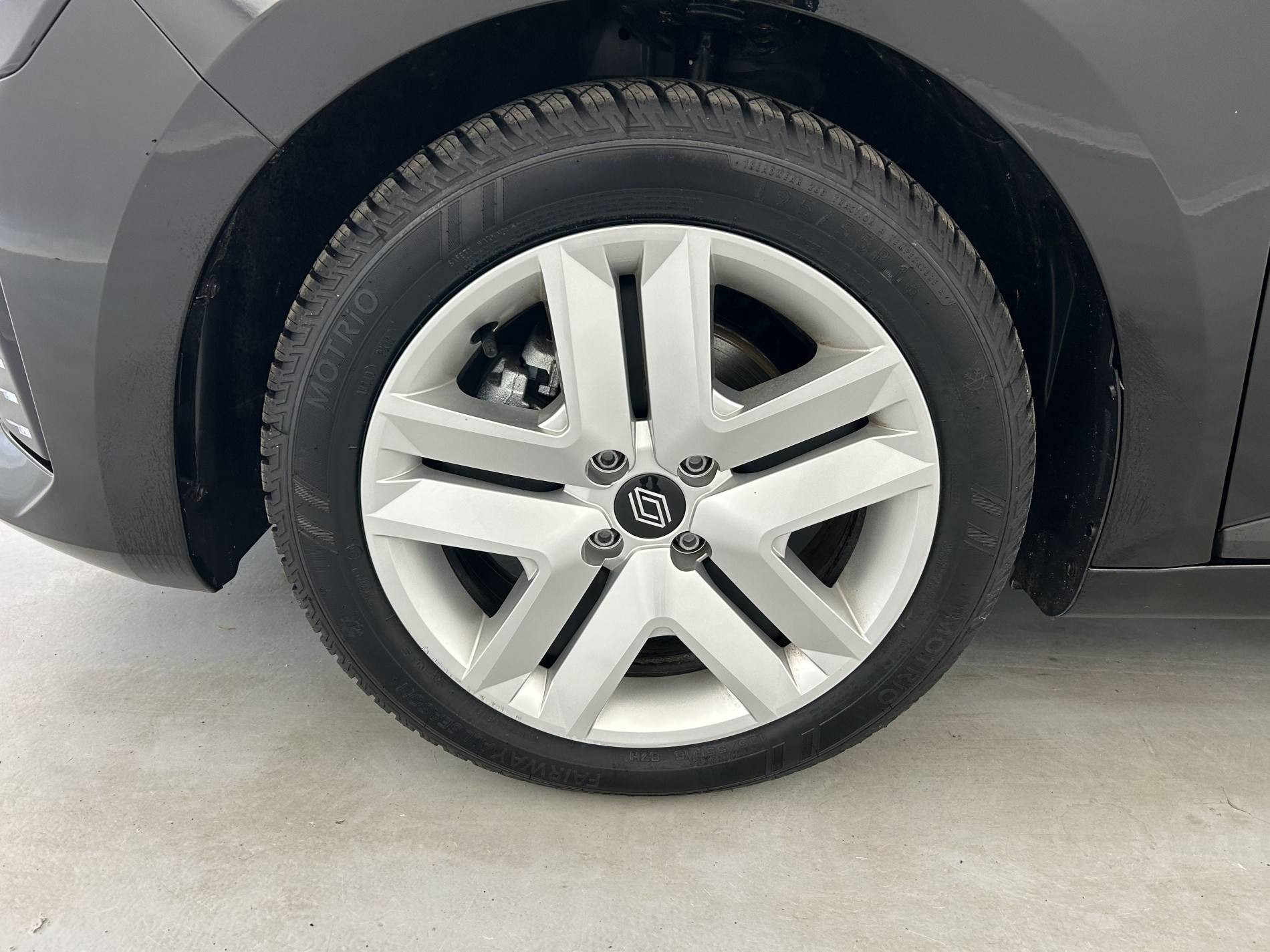 Vente en ligne Renault Clio 5 Clio E-Tech full hybrid 145 ch GSR2 au prix de 19 890 €