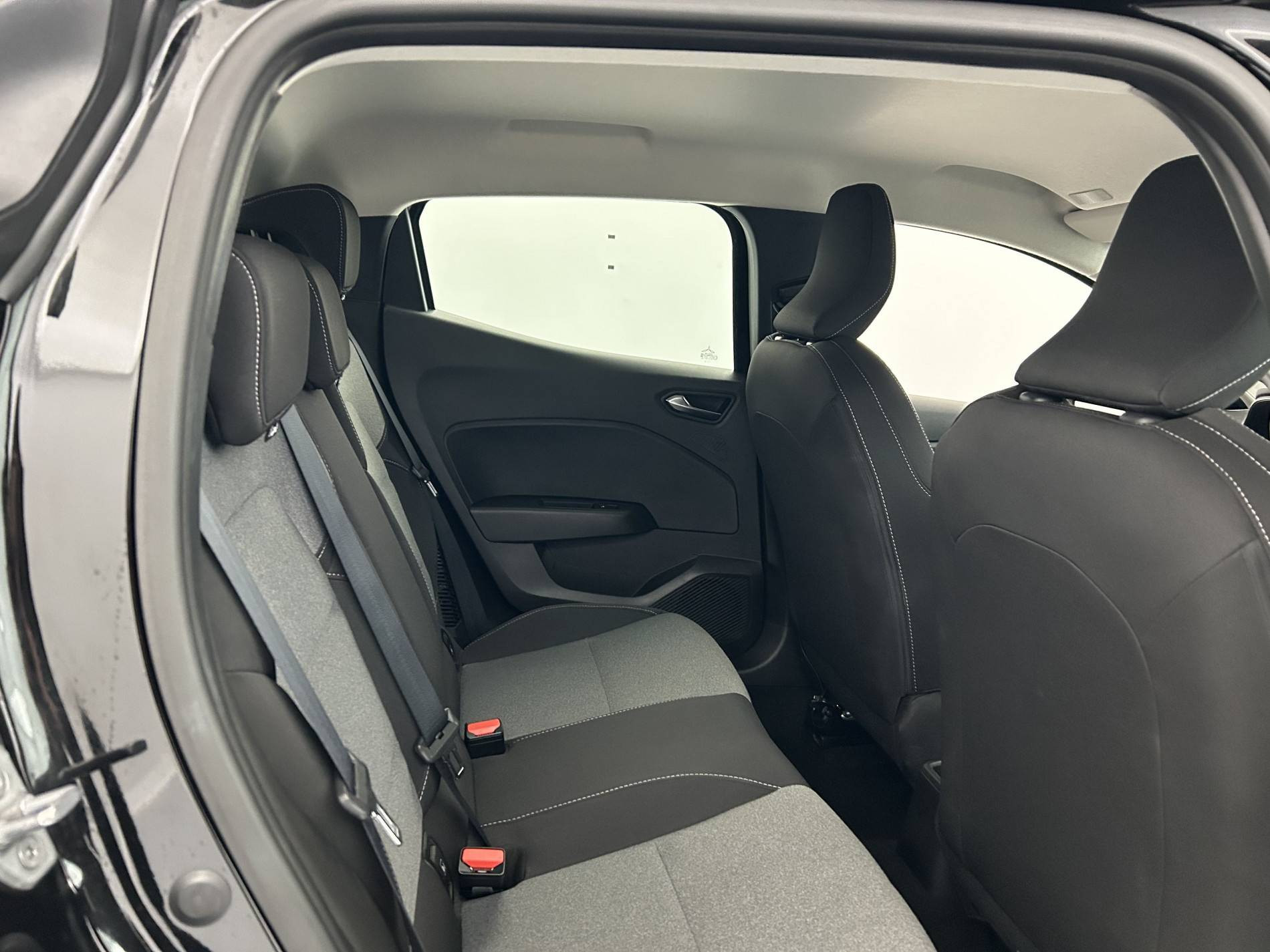 Vente en ligne Renault Clio 5 Clio E-Tech full hybrid 145 ch GSR2 au prix de 19 890 €