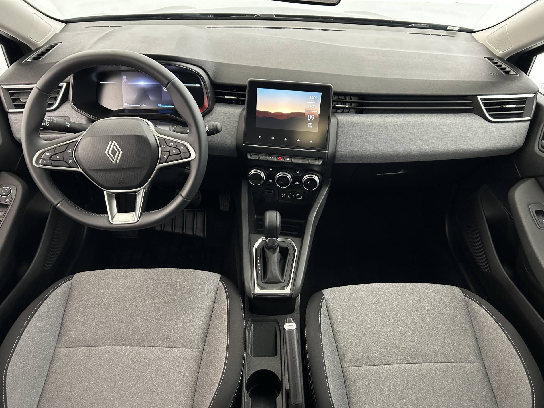 Vente en ligne Renault Clio 5 Clio E-Tech full hybrid 145 ch GSR2 au prix de 19 890 €