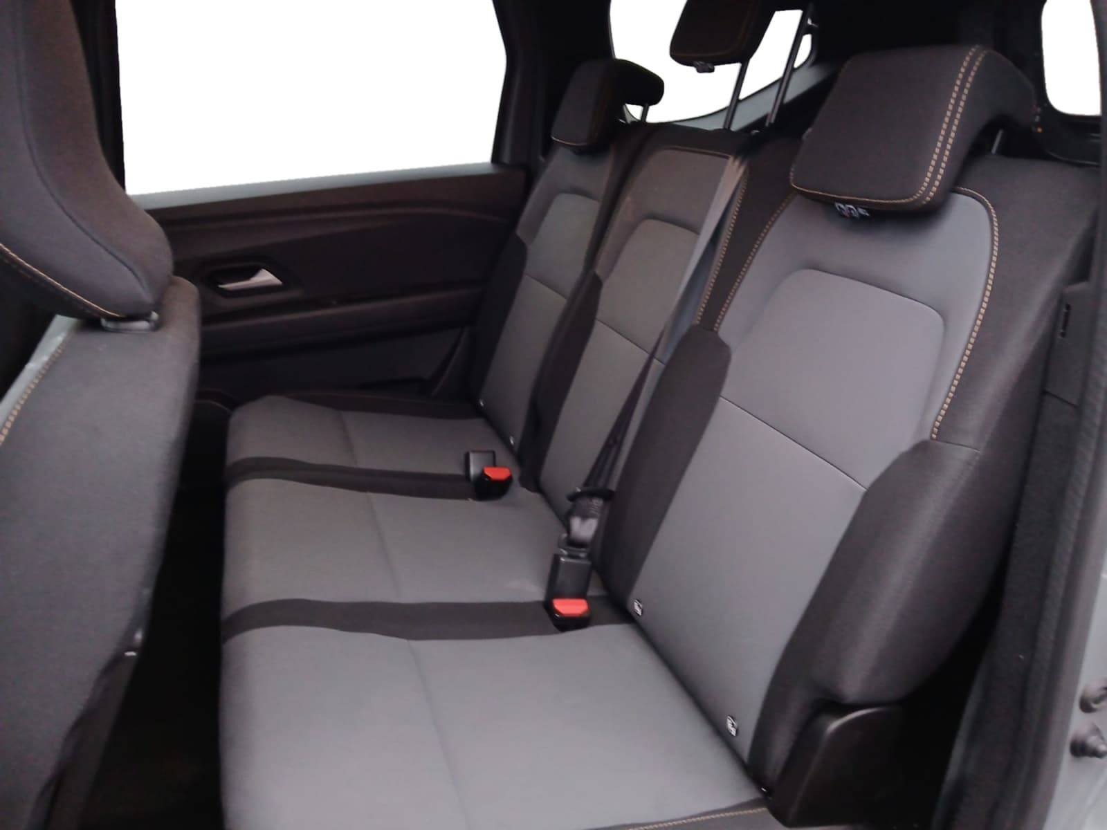 Vente en ligne Dacia Jogger  Hybrid 140 7 places GSR2 au prix de 23 890 €