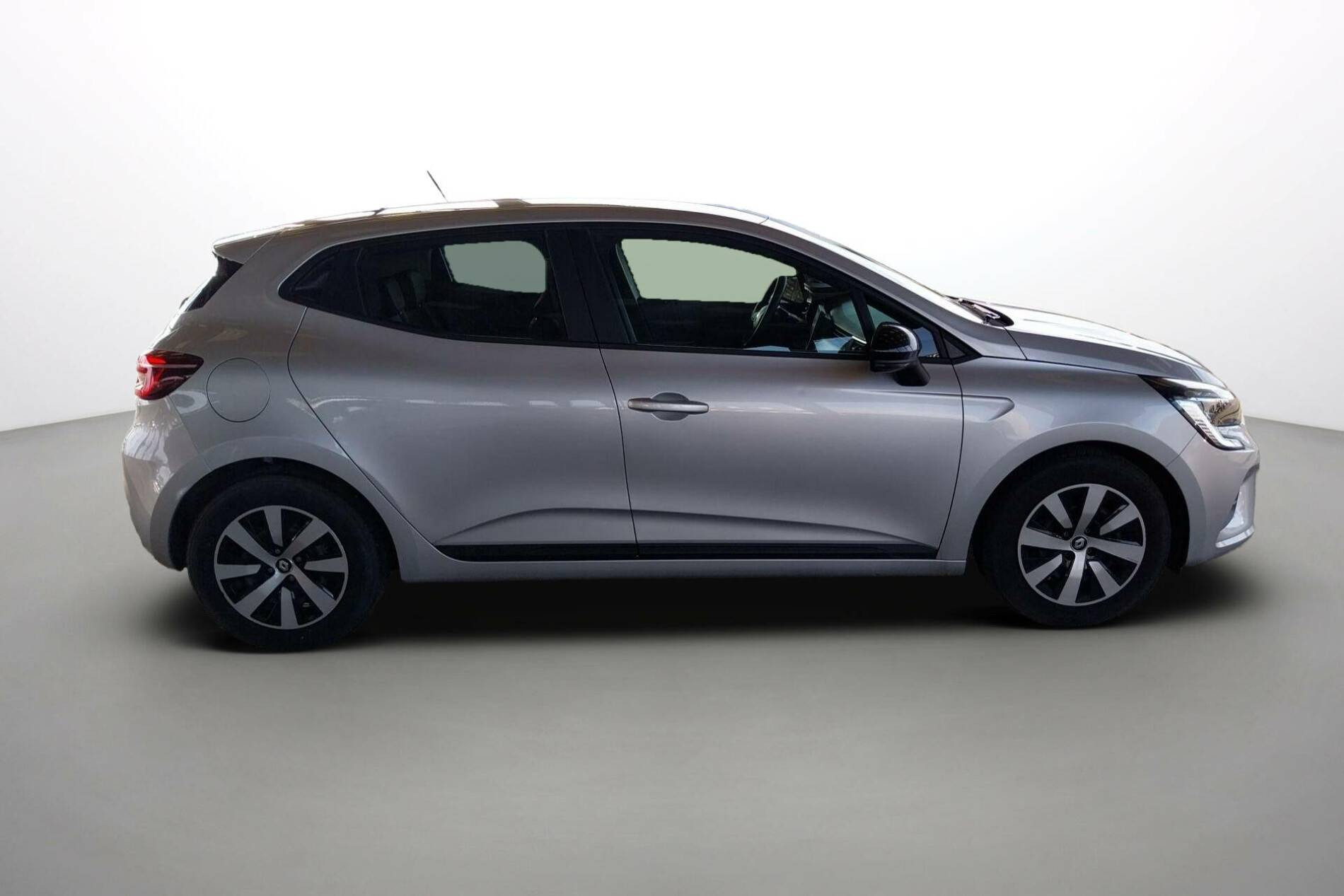 Vente en ligne Renault Clio 5 Clio TCe 90 au prix de 14 290 €